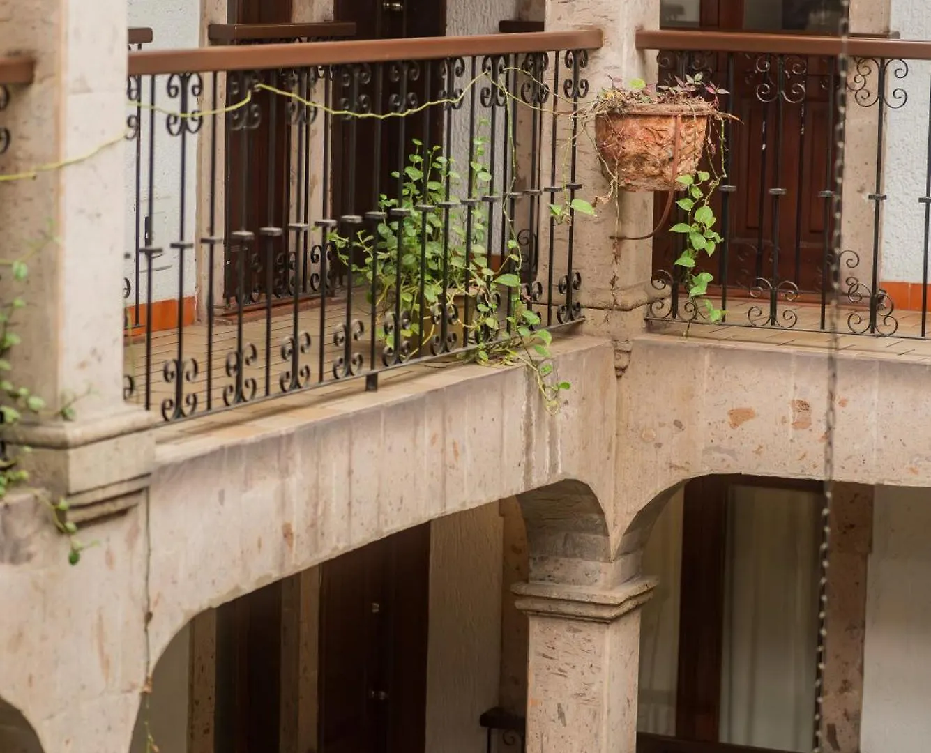 Hotel Don Quijote Plaza - Guadalajara Centro Historico