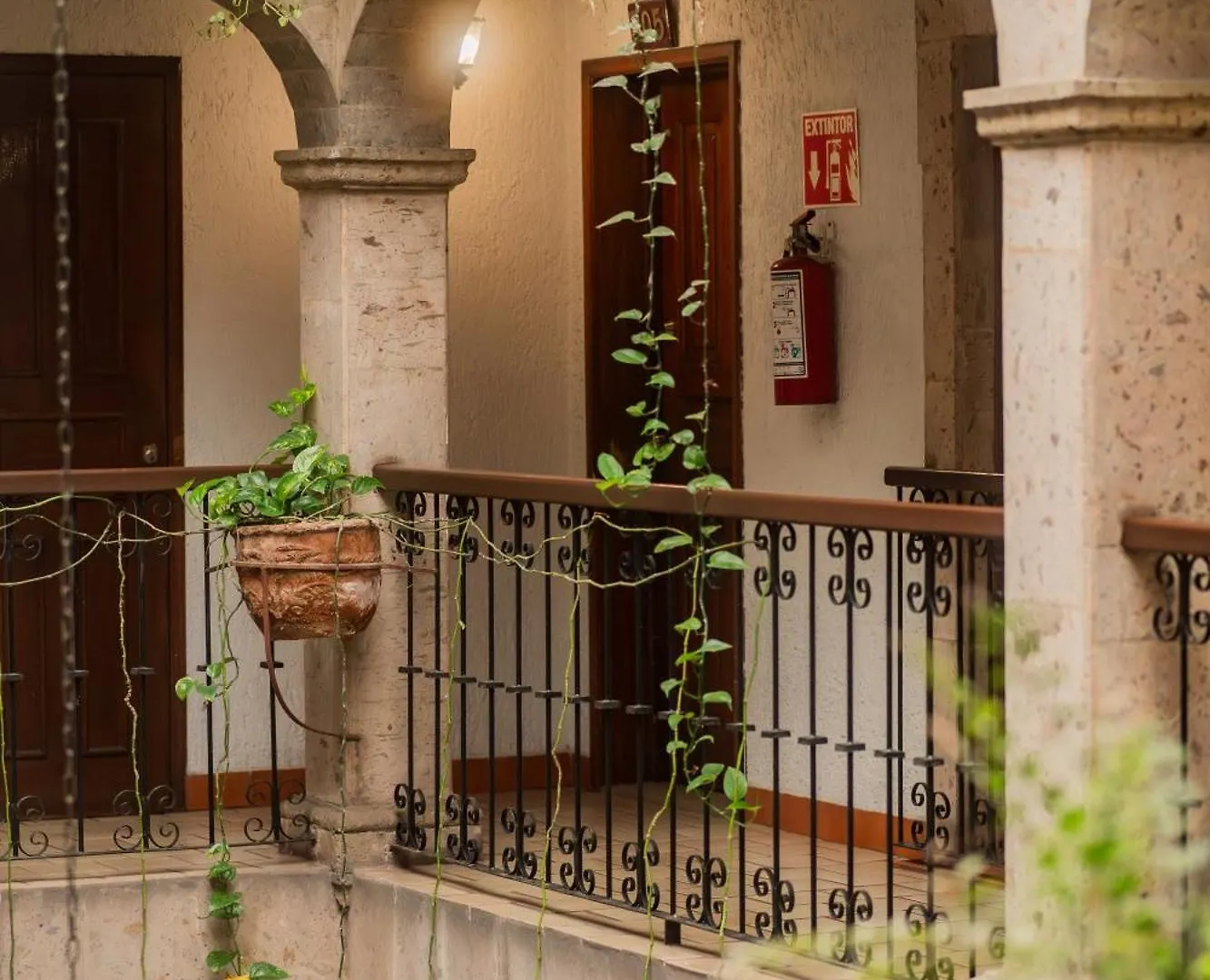 Hotel Don Quijote Plaza - Guadalajara Centro Historico