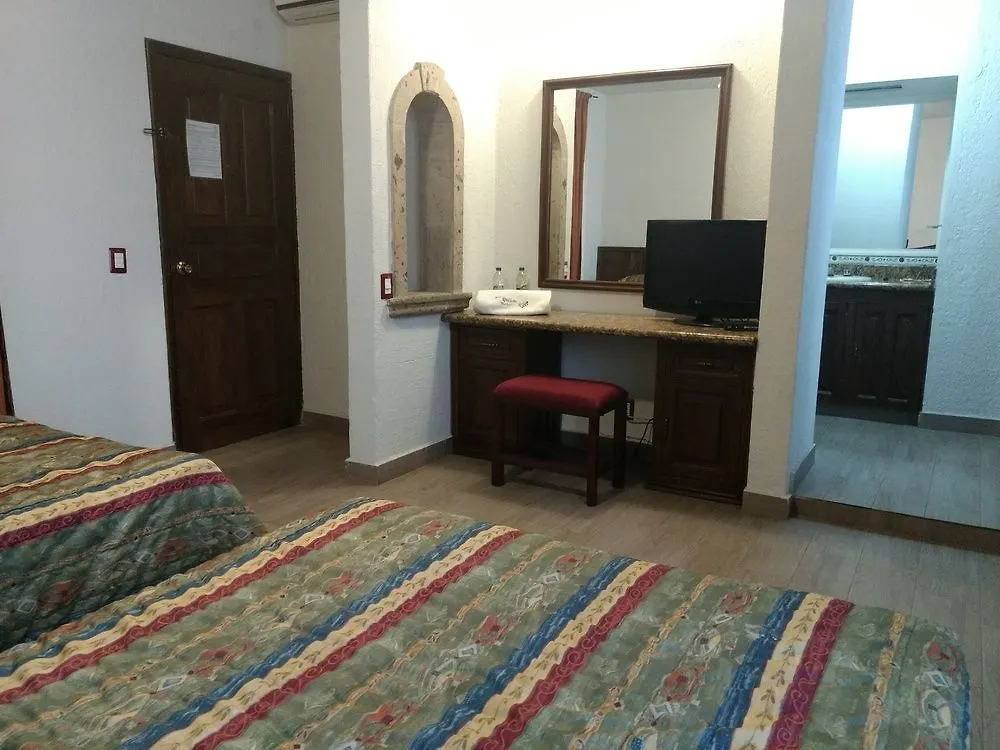 Hotel Don Quijote Plaza - Guadalajara Centro Historico 3*,  Мексика